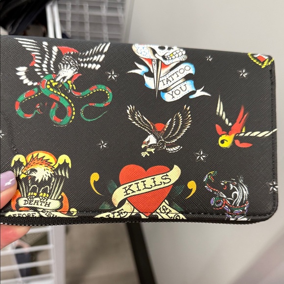 Ed Hardy Black Wallet with Colorful Tattoo Graphics - Picture 1 of 3